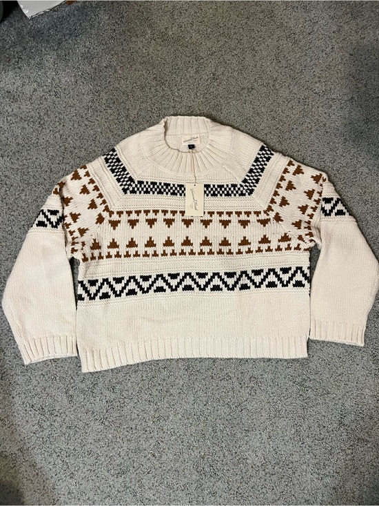 Universal Thread Sweaters - Universal Thread Cream Crewneck Sweater with Brown & Black Fair Isle